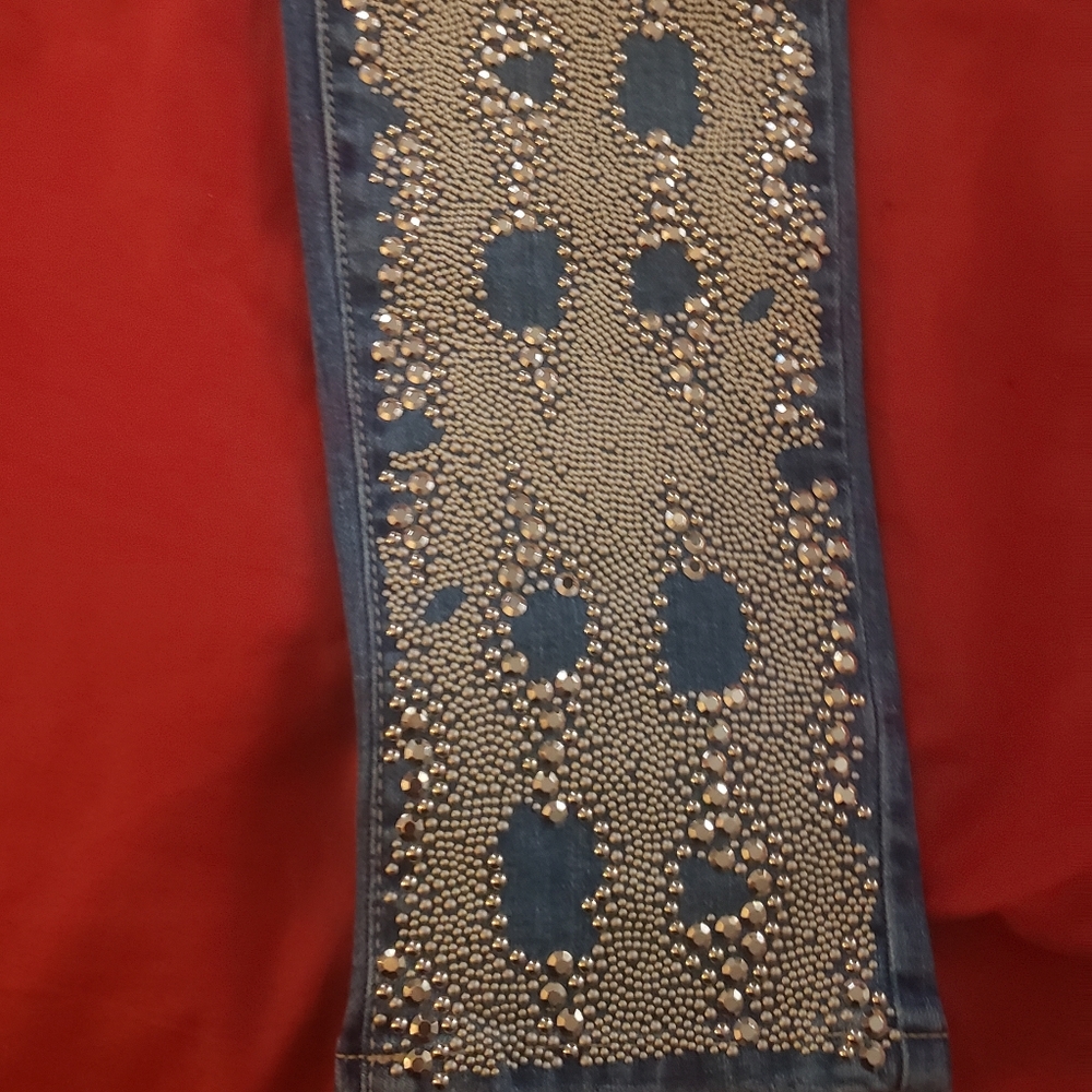 BRAND NEW WITH TAGS MET BRAND JEANS